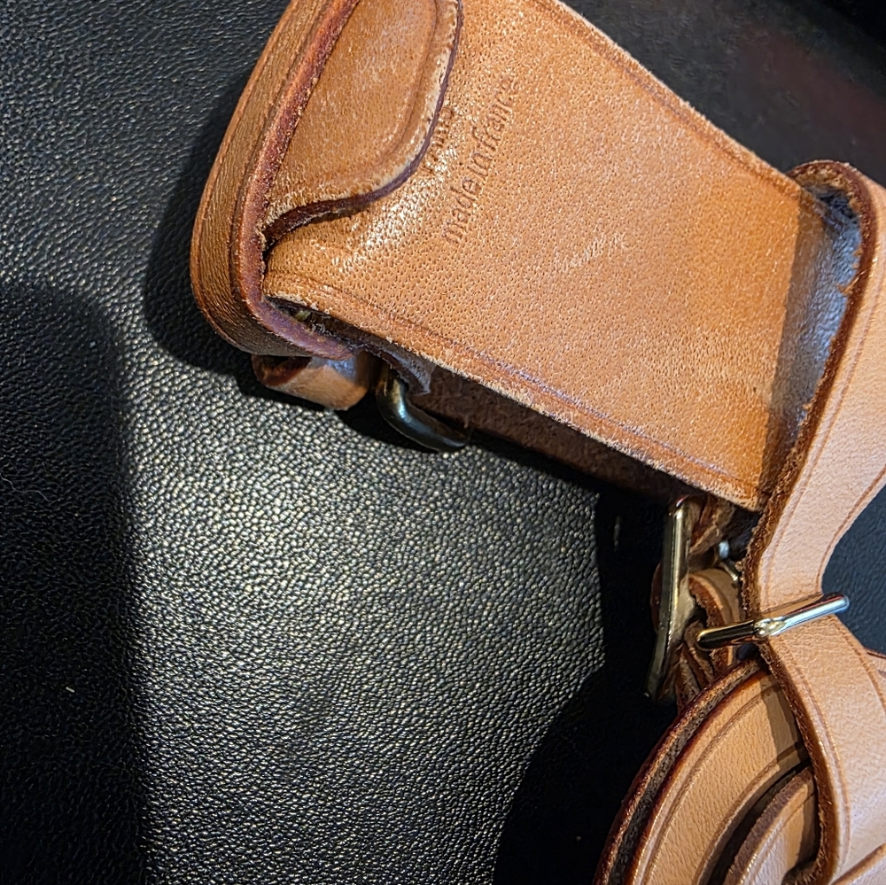 Louis Vuitton Venchetta Leather Luggage Tag & Poignet - Lux Bundle - Picture 4 of 5